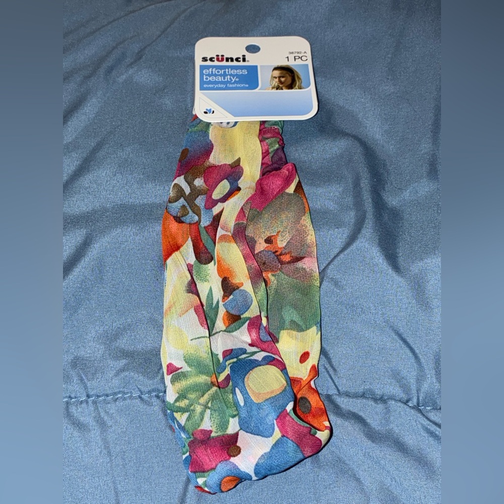 scunci Multicolor Watercolor Floral Headwrap Scrunchie